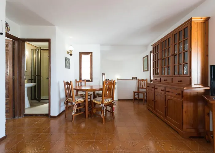 2br House - Solarium & Shower Terrace - 13 Villa Puerto del Carmen (Lanzarote)