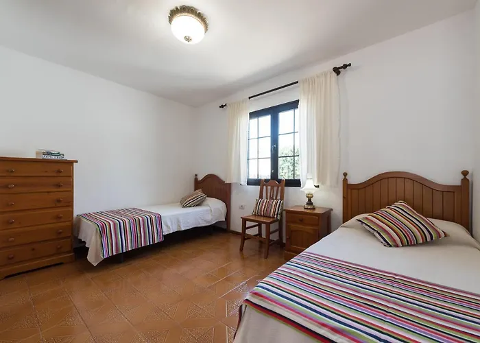 2br House - Solarium & Shower Terrace - 13 Villa Puerto del Carmen (Lanzarote)